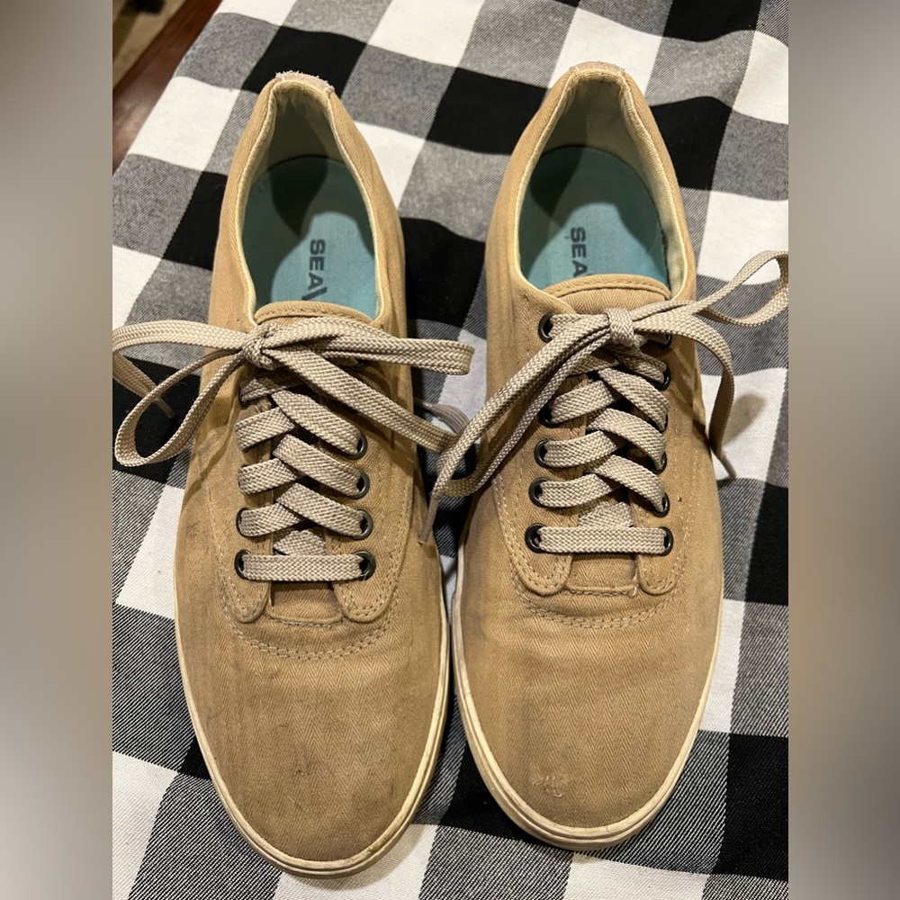 Seavees Sneakers